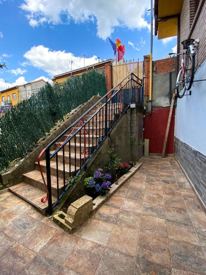 Casa Julian Cistierna Exterior foto